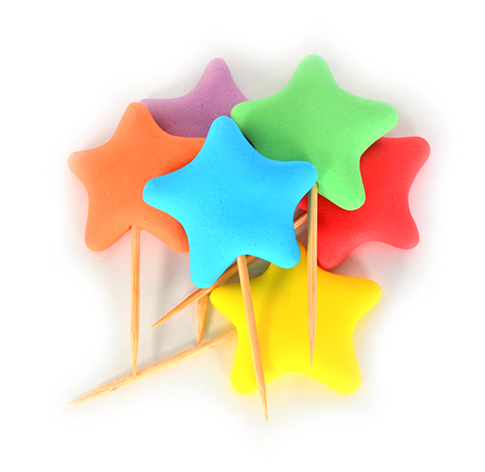 צורות על קיסם מבצק סוכר